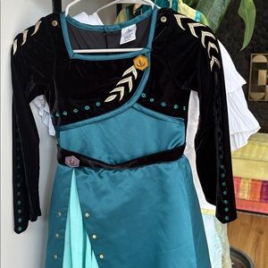 Disney Store Deluxe Anna Gown